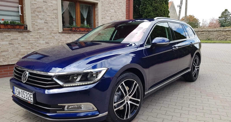 Volkswagen Passat cena 79900 przebieg: 148000, rok produkcji 2018 z Strzegom małe 742